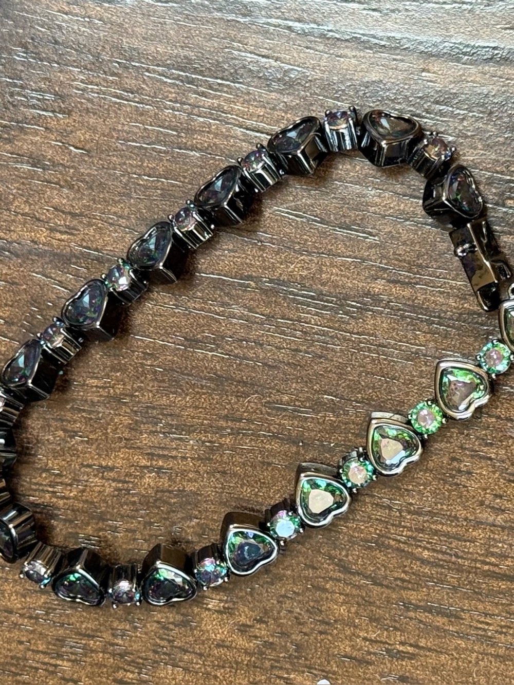 Oomiay Black Gold Mystic Topaz Heart Tennis Bracelet 17cm - Picture 3 of 4